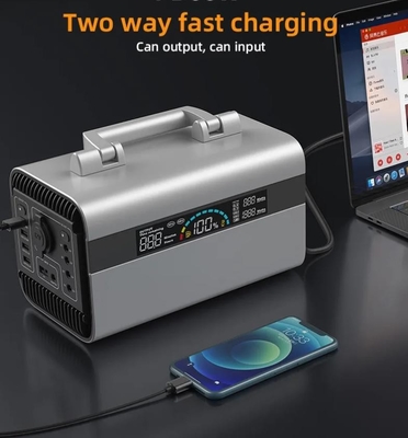 Duży wyświetlacz LCD Sprawdź elektryczność Lewy przenośny Camping Power Bank Akumulator AC